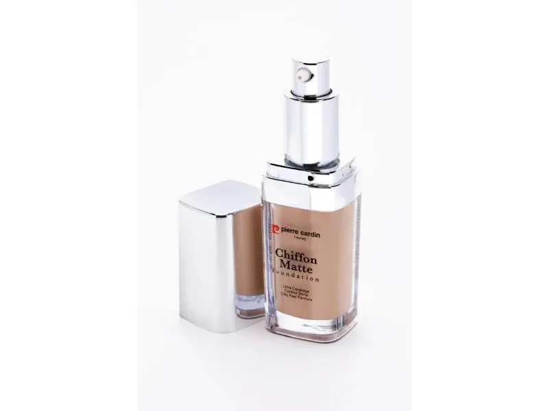 Pierre Cardin Paris Chiffon Touch Foundation Beige 606